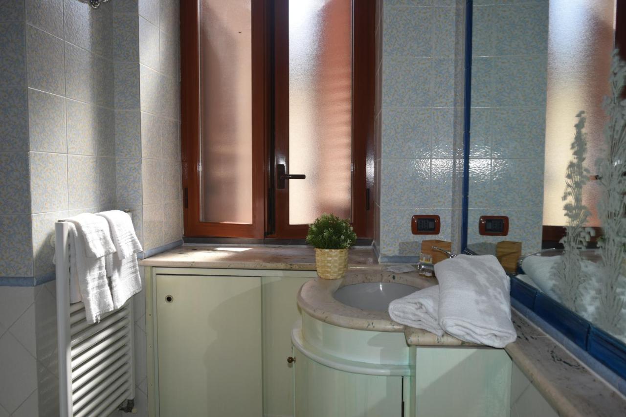 La Finestra Sul Mare Bed & Breakfast Ischia